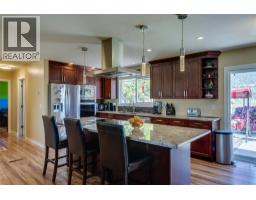 Kitchen - 4781 Old Vernon Road, Kelowna, BC V1X7V6 Photo 13