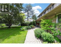 Family room - 8 Grant Court, East Gwillimbury, ON L0G1R0 Photo 6