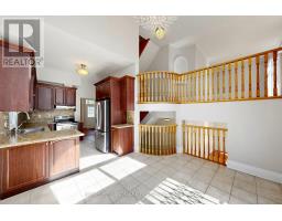 209 Redstone Road, Richmond Hill, ON L4S2E2 Photo 14