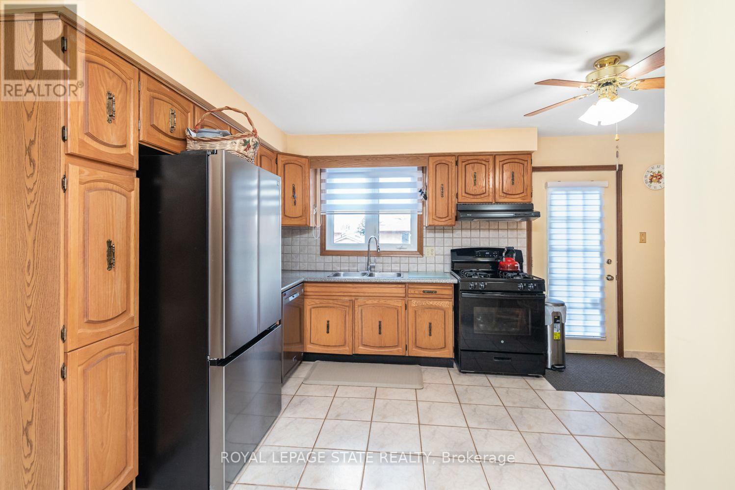 311 HEMLOCK AVENUE - 12