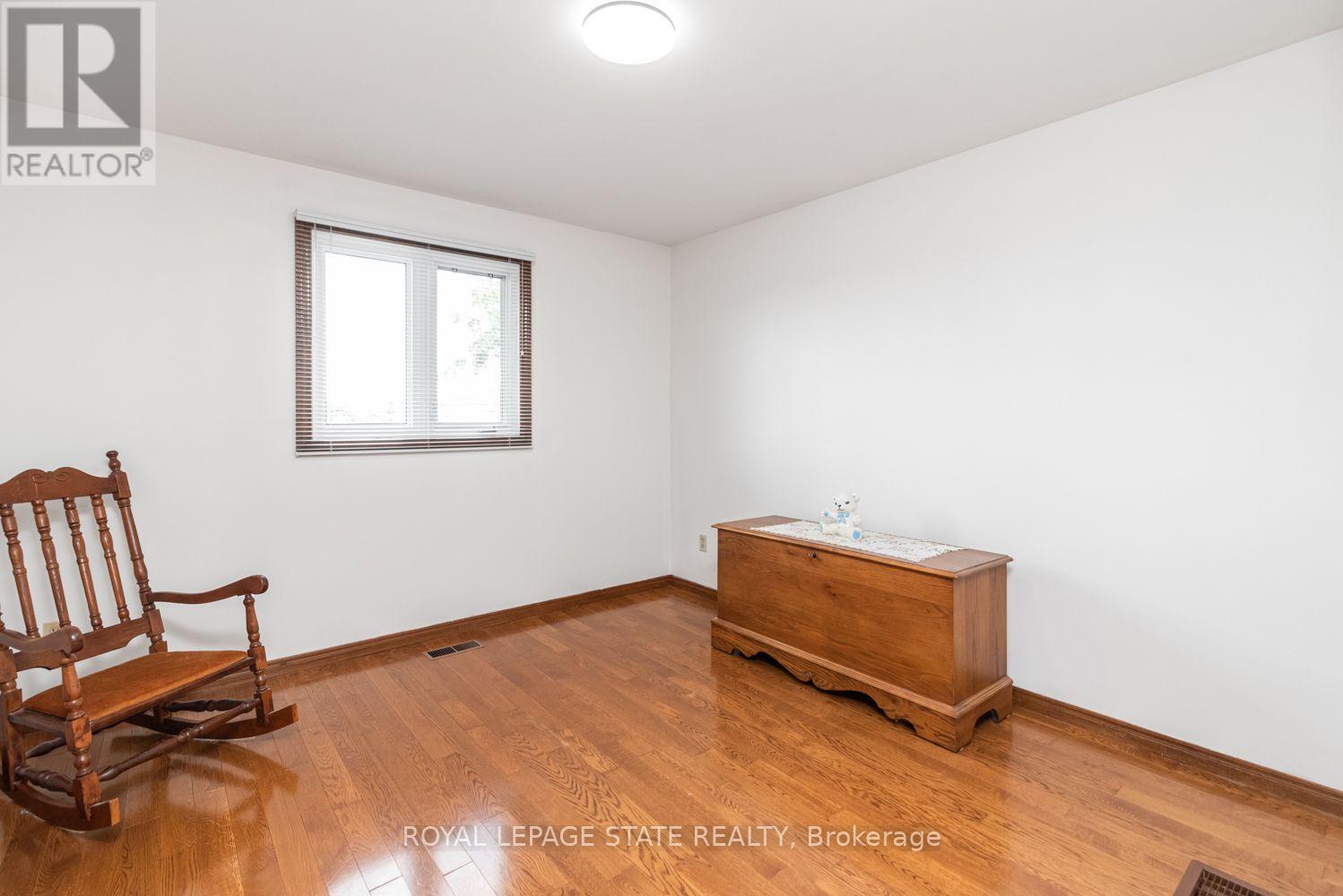311 HEMLOCK AVENUE - 19