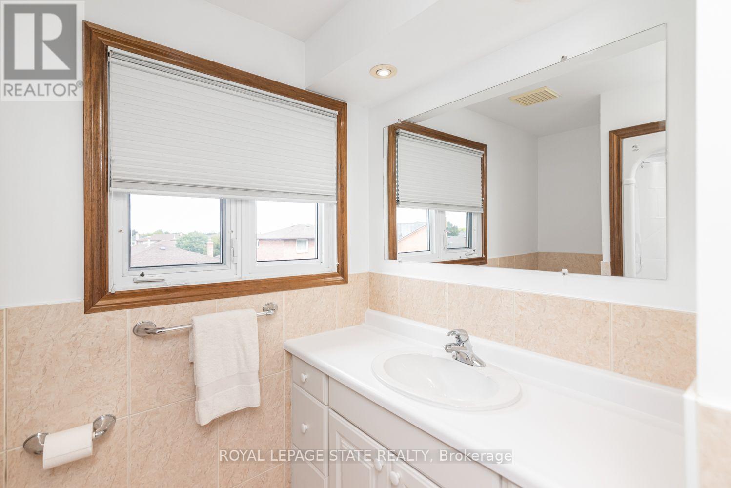 311 HEMLOCK AVENUE - 30