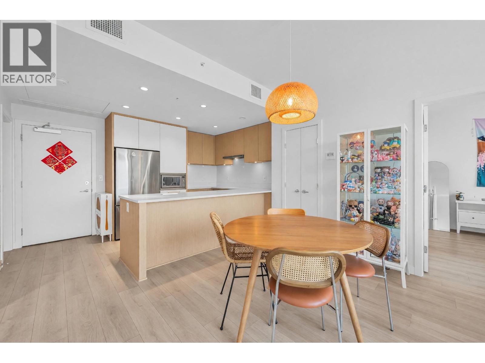 2 Bed, 2 Bath House for Sale in Coquitlam – 3202 567 CLARKE ROAD, Coquitlam – MLS# R3167722 - Image 9