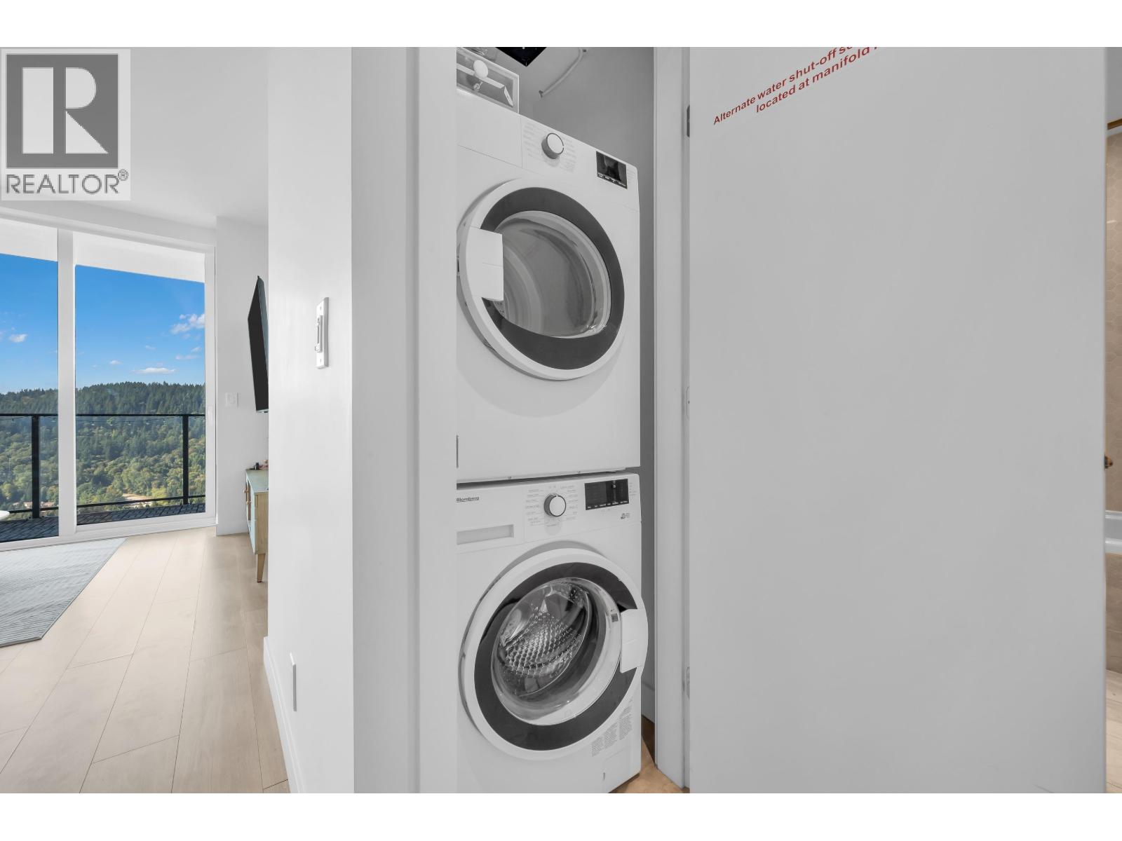 2 Bed, 2 Bath House for Sale in Coquitlam – 3202 567 CLARKE ROAD, Coquitlam – MLS# R3167722 - Image 18