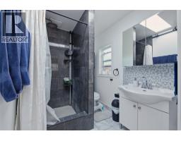 2007 Heighway Crescent, Lumby, BC V0E2G0 Photo 26