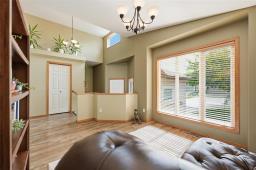 Storage - 51 Briarlynn Road, Winnipeg, MB R3T6A3 Photo 9