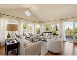 3098 Mcbride Avenue, Surrey, BC V4A3H1 Photo 17