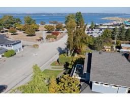 3098 Mcbride Avenue, Surrey, BC V4A3H1 Photo 8