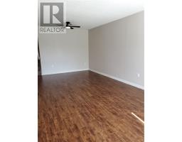 Eat in kitchen - 880 Woodbine Avenue, Sudbury, ON P3A5A8 Photo 9