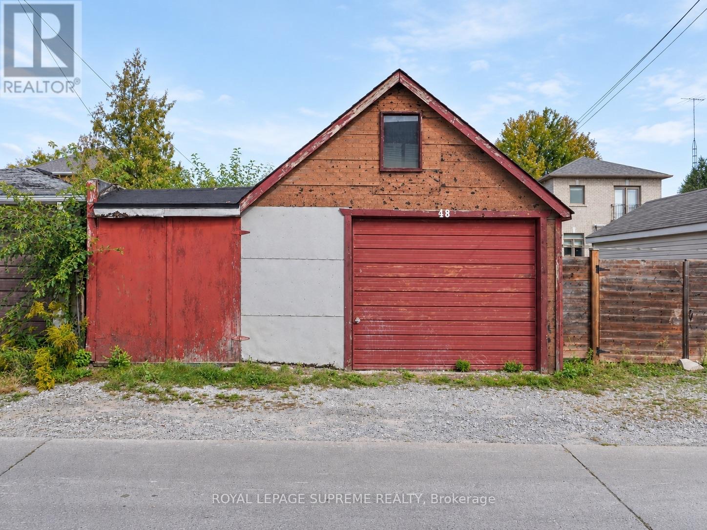 48 MOULD AVENUE - 21
