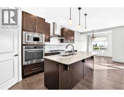4pc Bathroom - 124 Nolanfield Way Nw, Calgary, AB T3R0M8 Photo 9