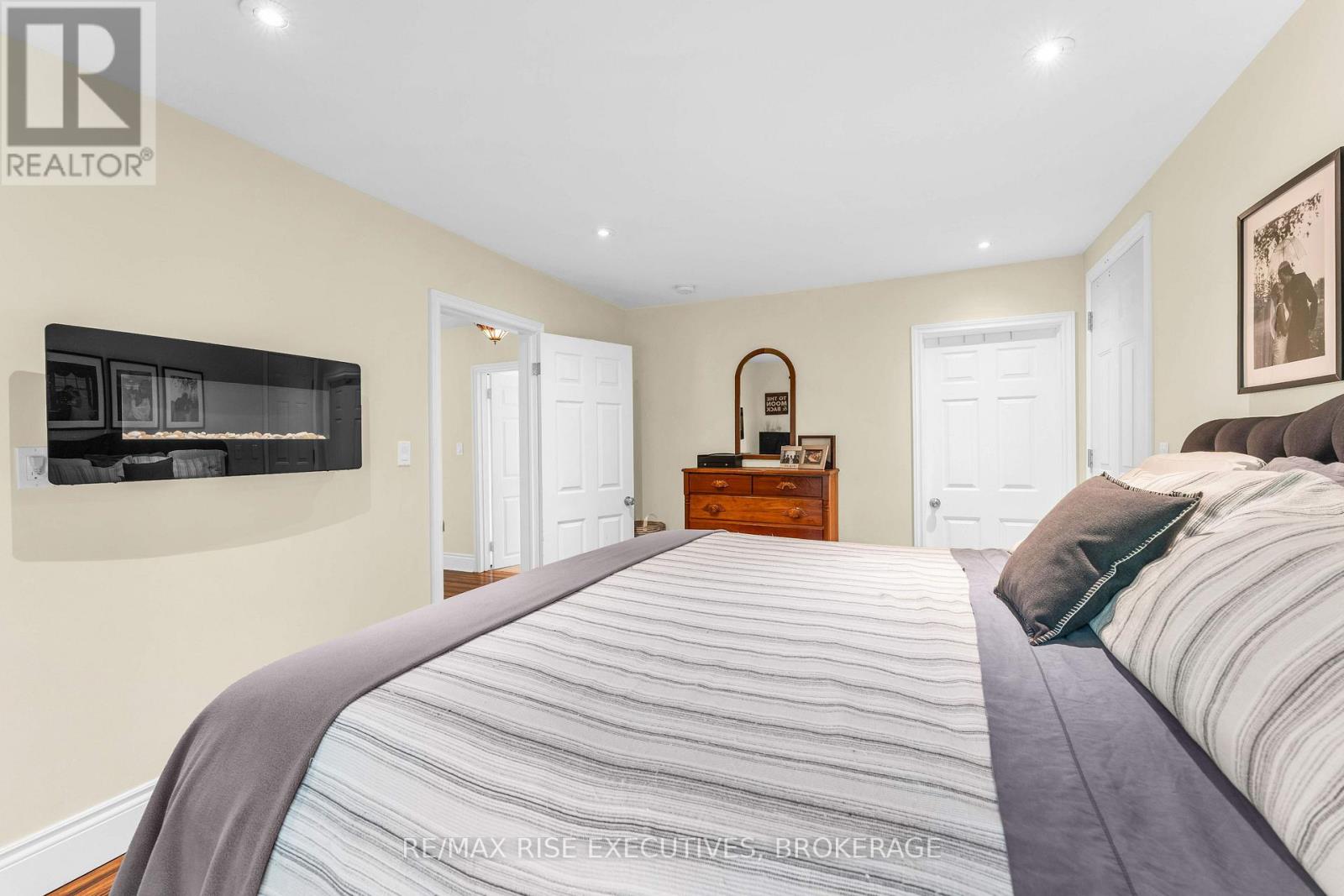 1664 SHORE ROAD - 21