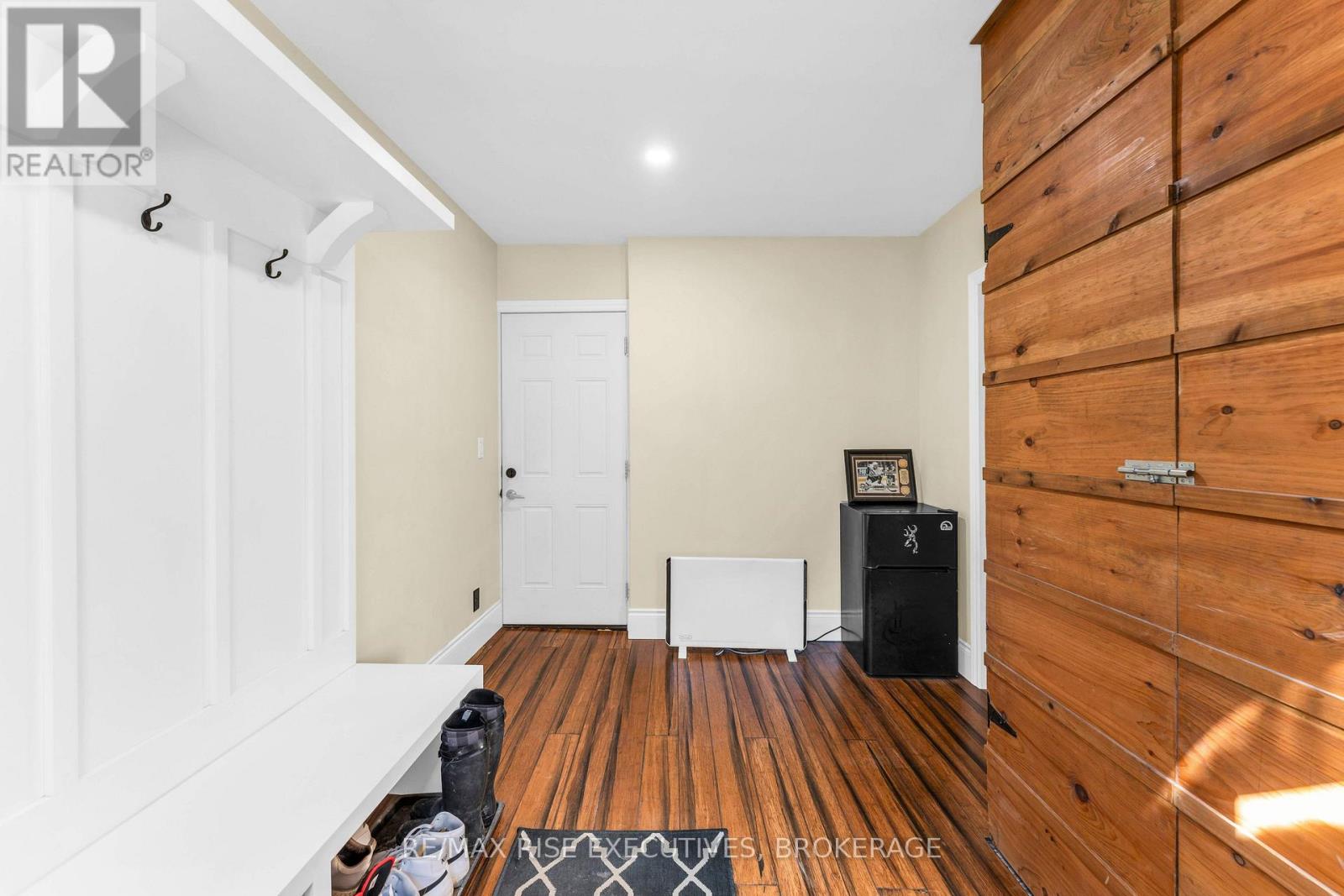 1664 SHORE ROAD - Image 27