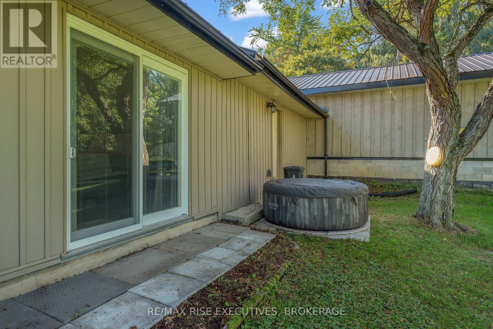 1664 SHORE ROAD - 38