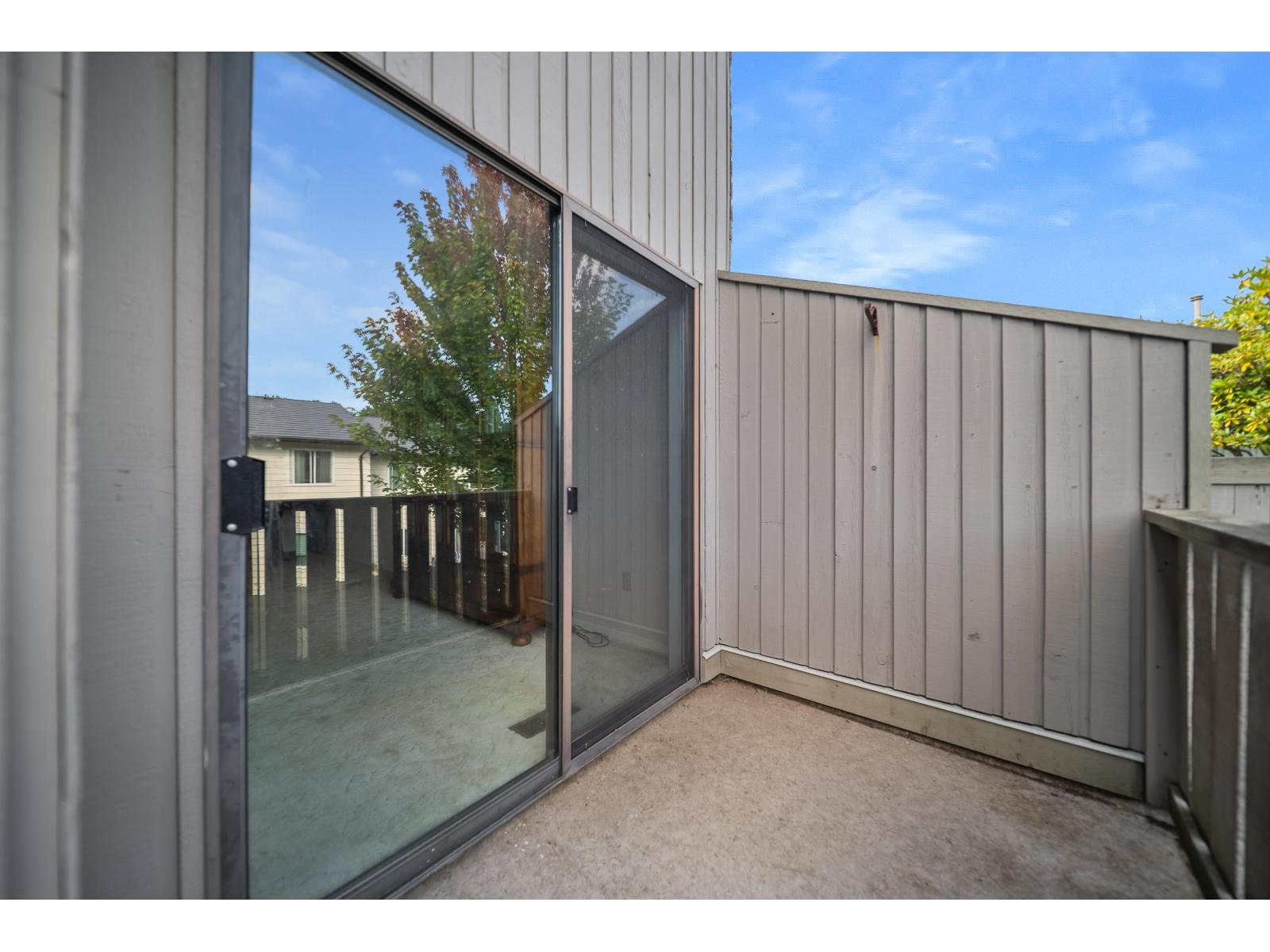 Photo of 5 32858 LANDEAU PLACE 20