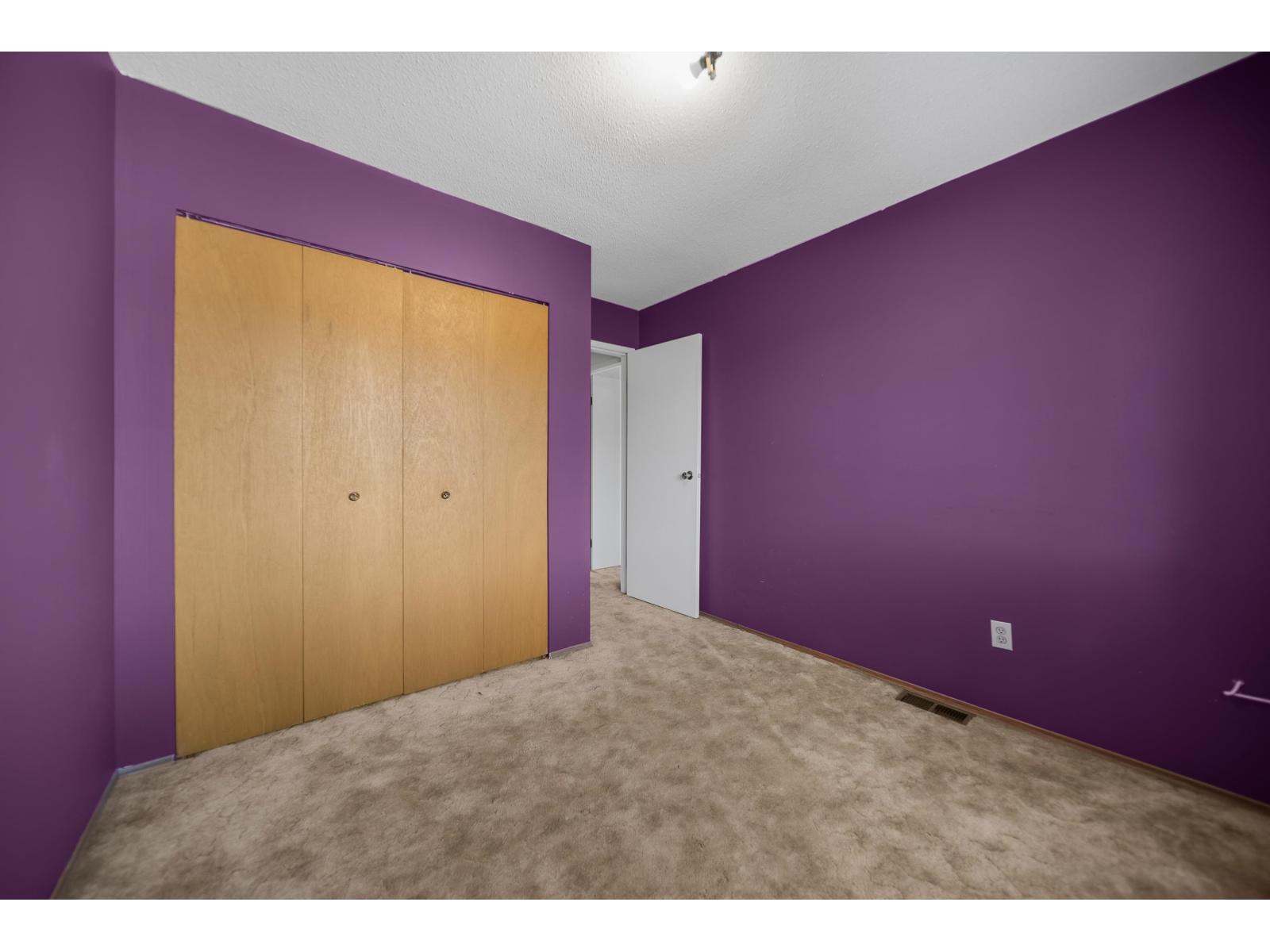 Photo of 5 32858 LANDEAU PLACE 30