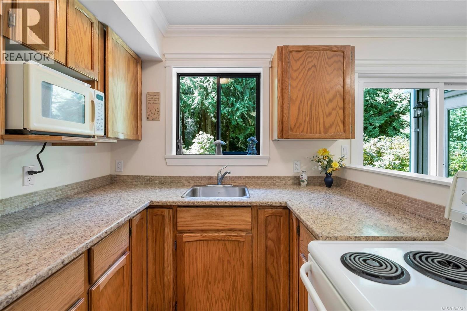 1453 Honeysuckle Pl - 27
