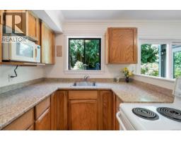 1453 Honeysuckle Pl, North Saanich, BC V8L5J8 Photo 27