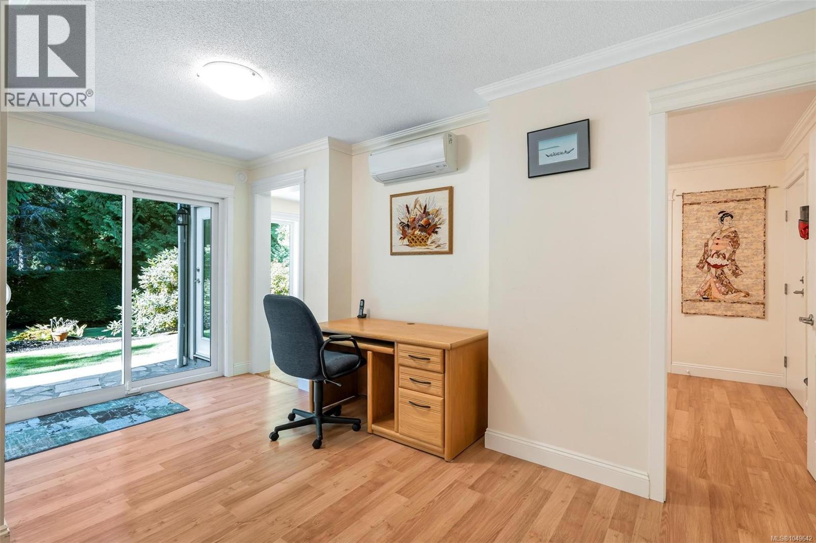 1453 Honeysuckle Pl - 31