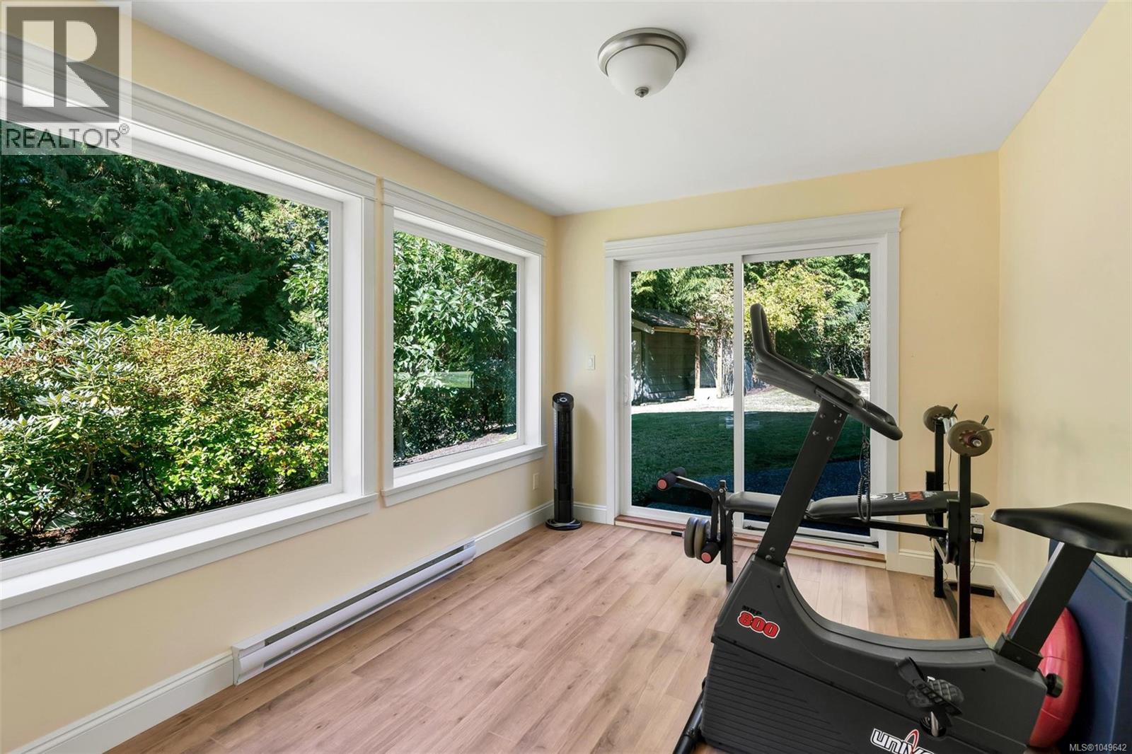 1453 Honeysuckle Pl - 32