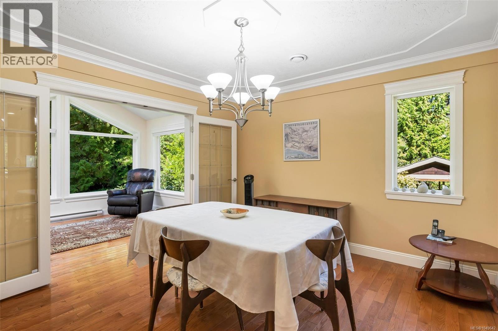 1453 Honeysuckle Pl - 12