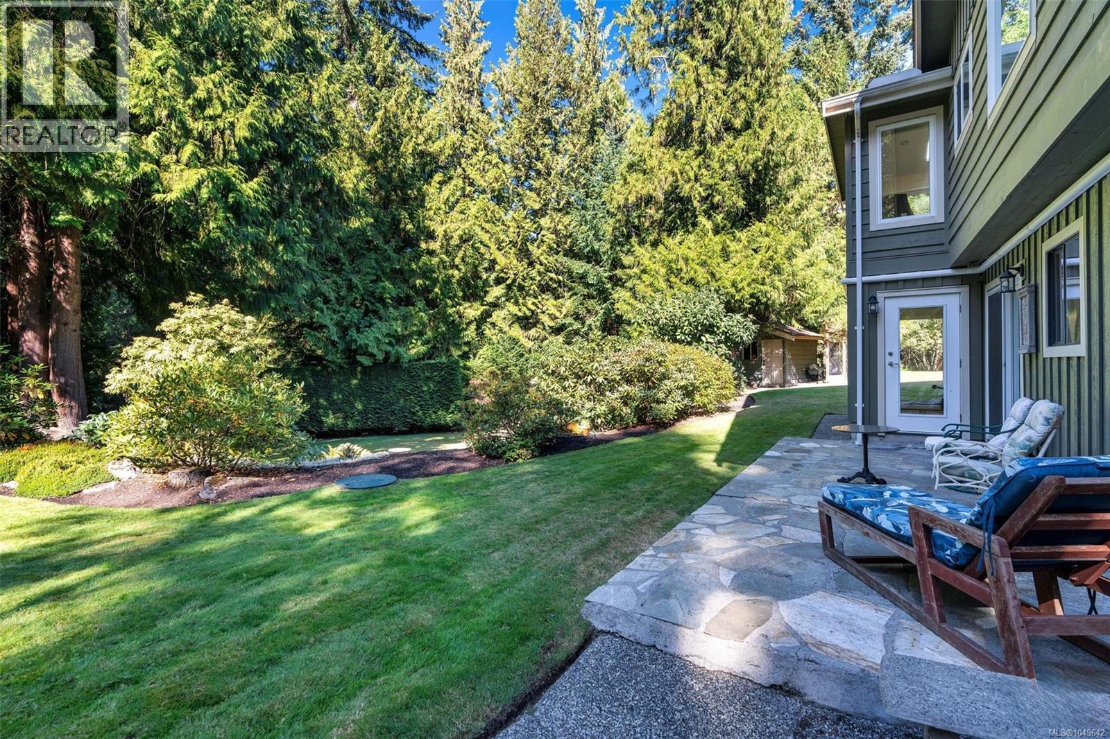 1453 Honeysuckle Pl - 37