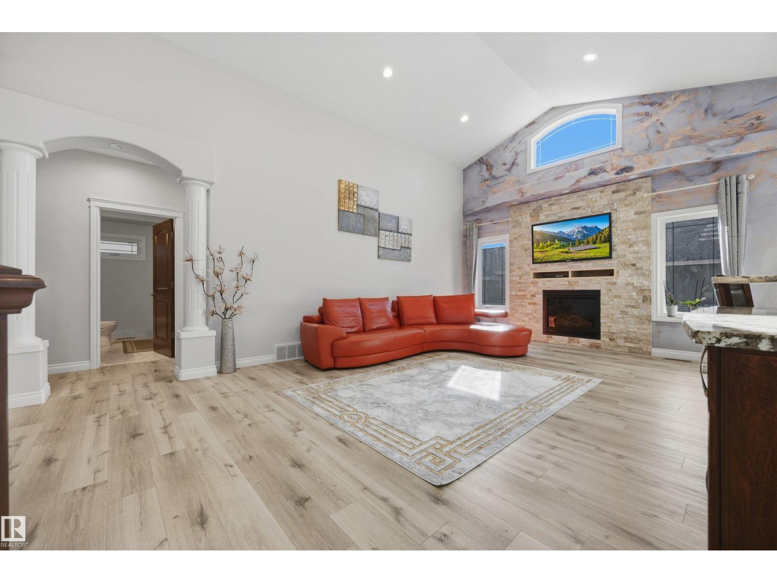 10819 175 AV NW - 24