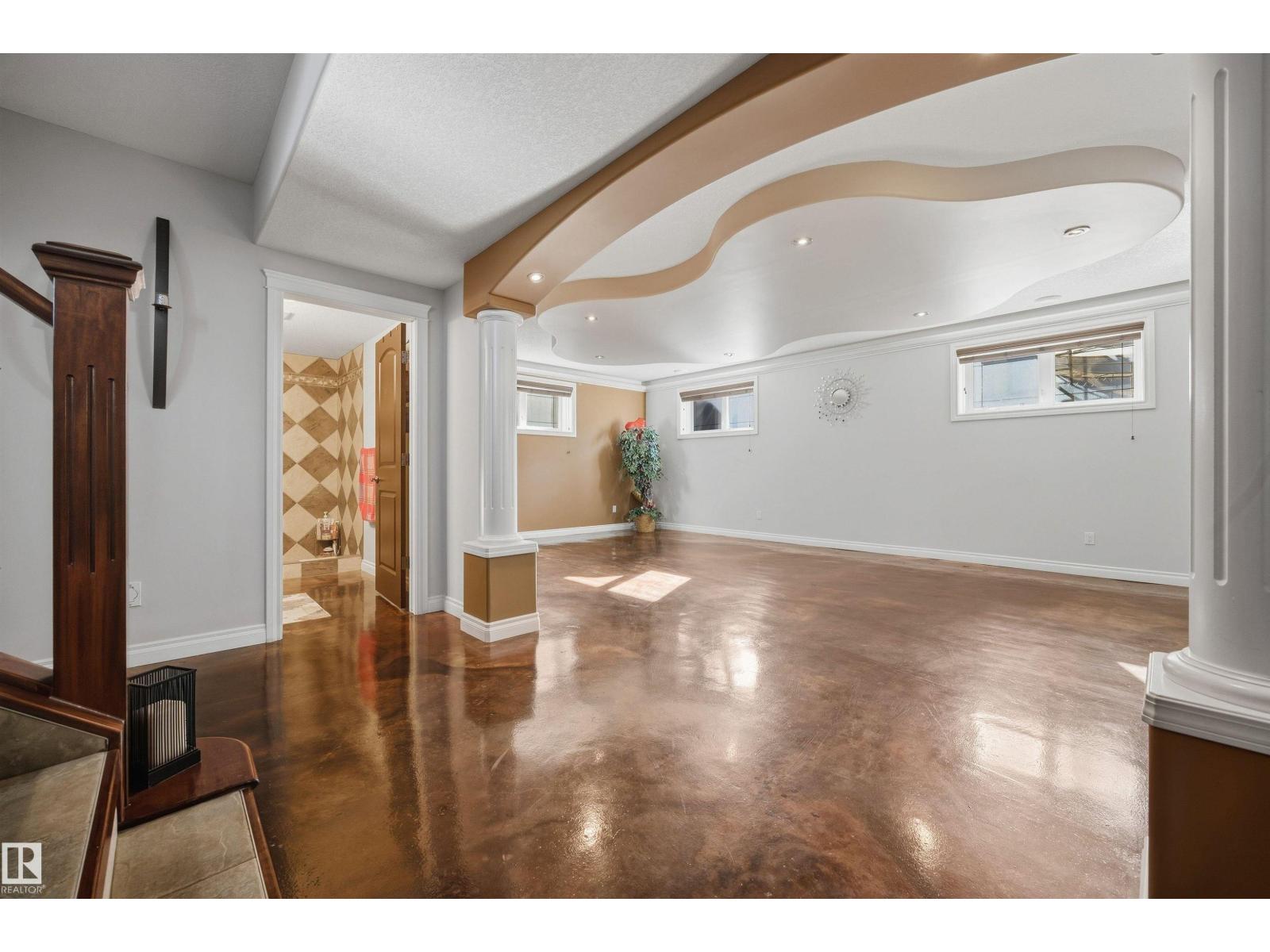 10819 175 AV NW - 47