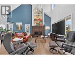 Foyer - 9 Drake Landing Square, Okotoks, AB T1S0R4 Photo 7