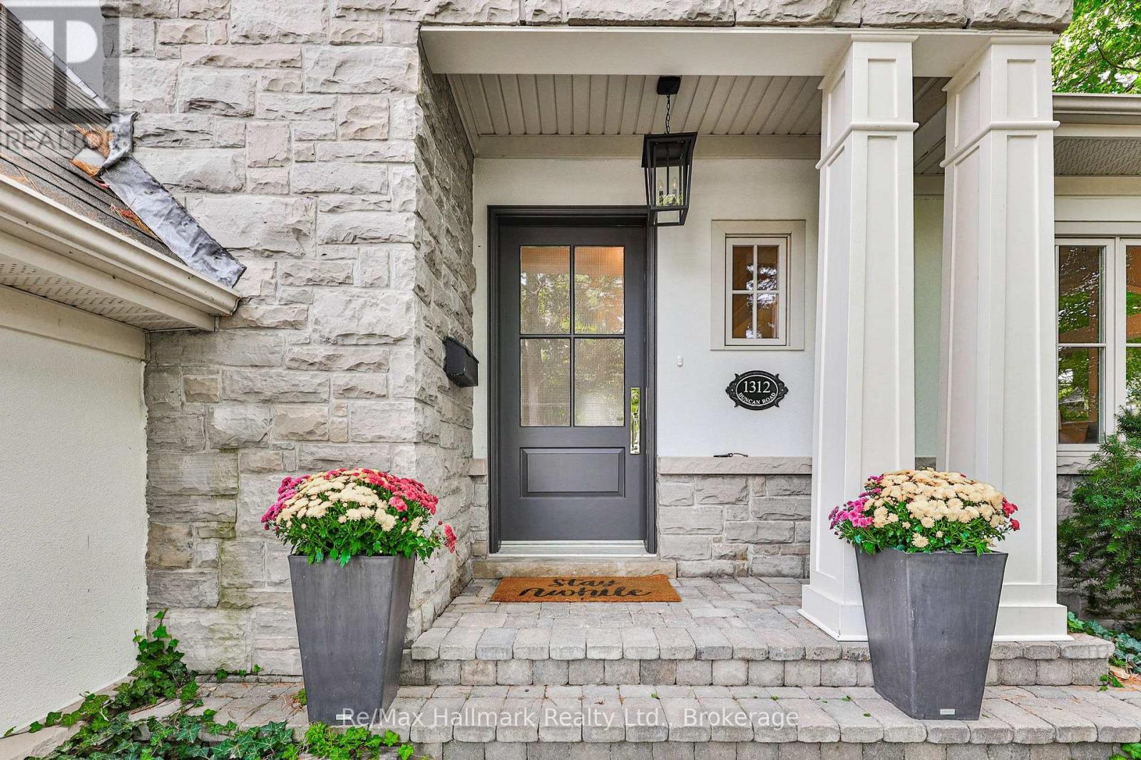 Photo of 1310 DUNCAN ROAD