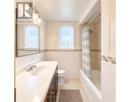 Room # 4 - 8 Medford Avenue, Toronto, ON M1L4G2 Photo 8