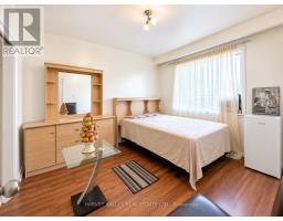 Room # 4 - 8 Medford Avenue, Toronto, ON M1L4G2 Photo 6