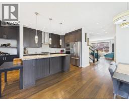 5pc Bathroom - 442 23 Avenue Ne, Calgary, AB T2E1V9 Photo 18