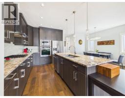 Kitchen - 442 23 Avenue Ne, Calgary, AB T2E1V9 Photo 9