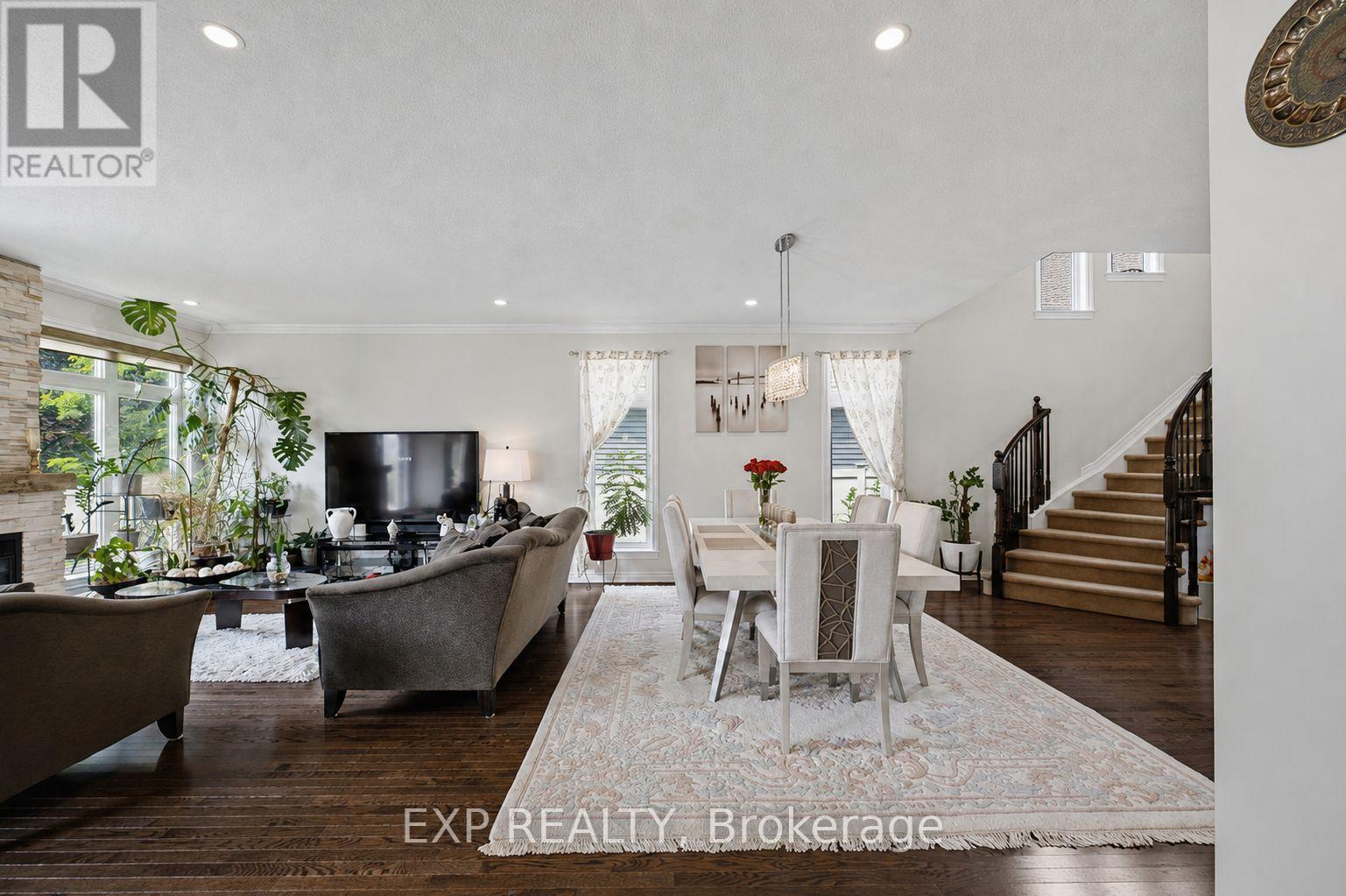273 GRACEWOOD CRESCENT photo 39