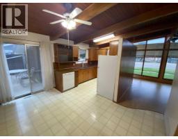 4pc Bathroom - 4825 56 Avenue N, Taber, AB T1G1E4 Photo 7