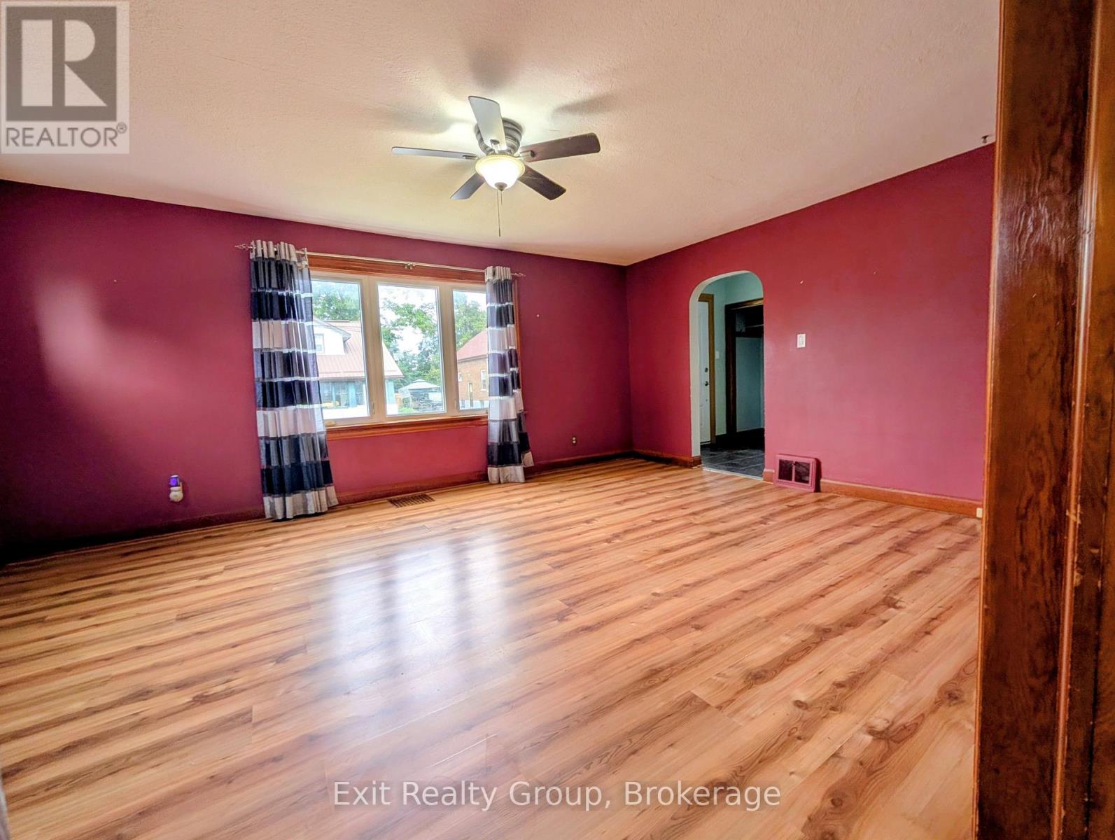 16 MERCIA STREET - Image 6
