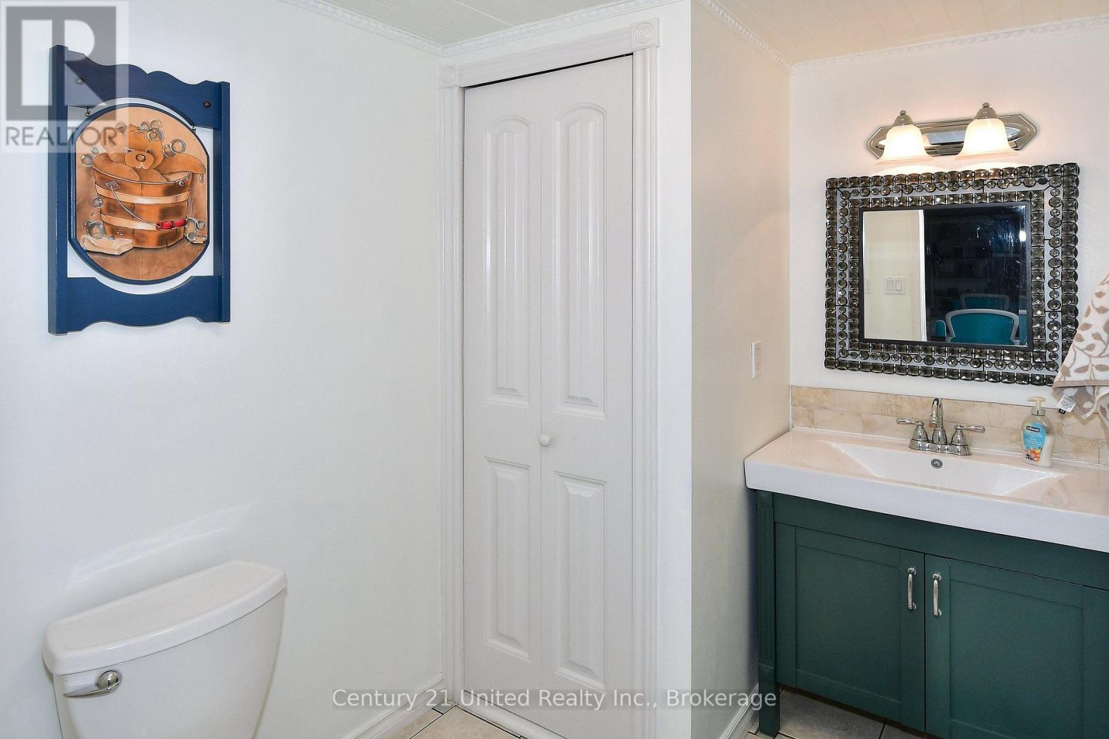 1812 YOUNGS POINT ROAD - Image 32