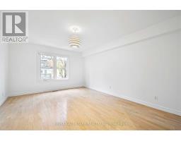 110 Belmont Street, Toronto, ON M5R1P8 Photo 10