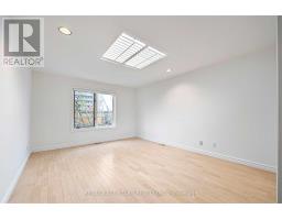 110 Belmont Street, Toronto, ON M5R1P8 Photo 14