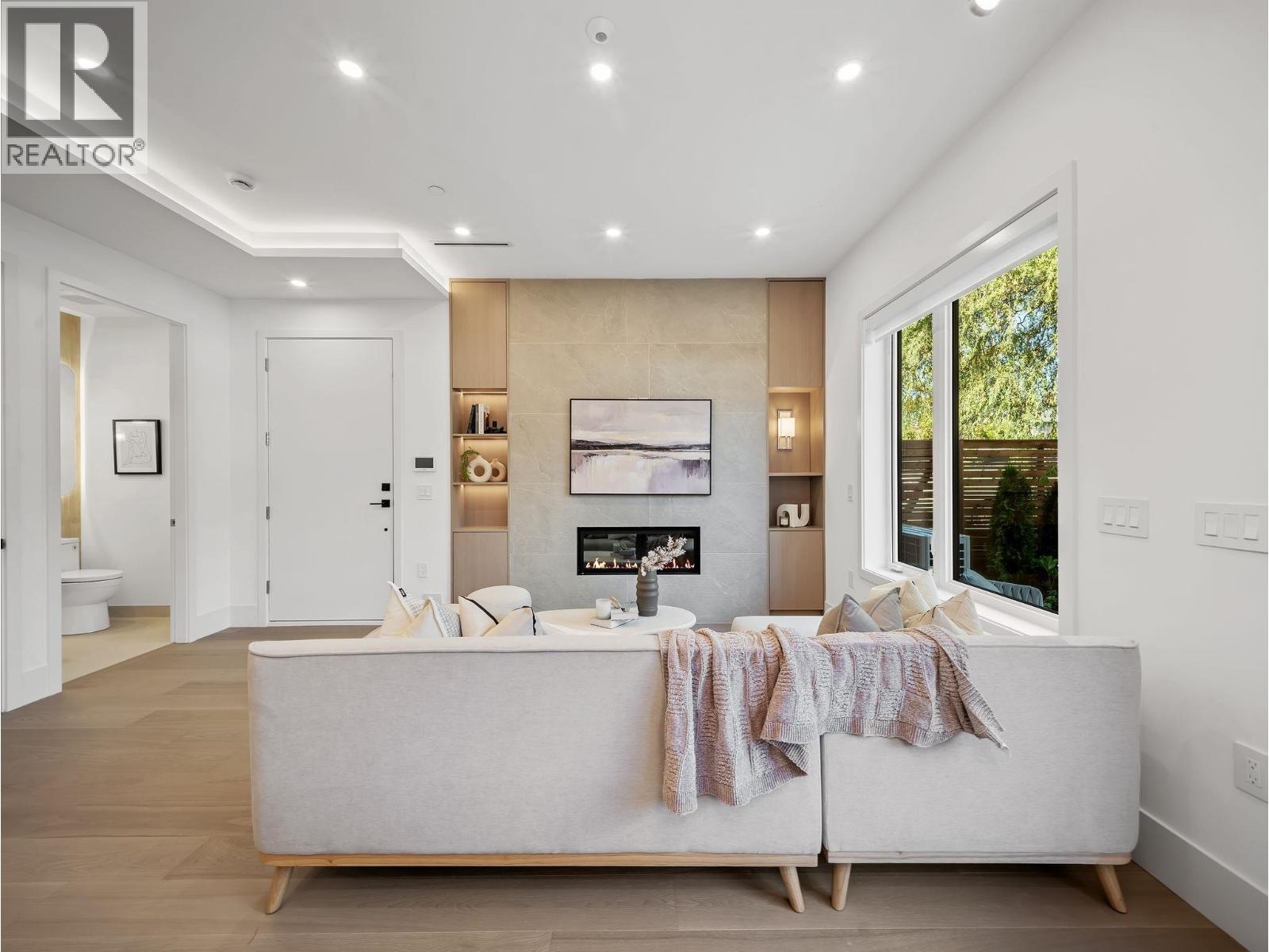 2868 SEMLIN DRIVE