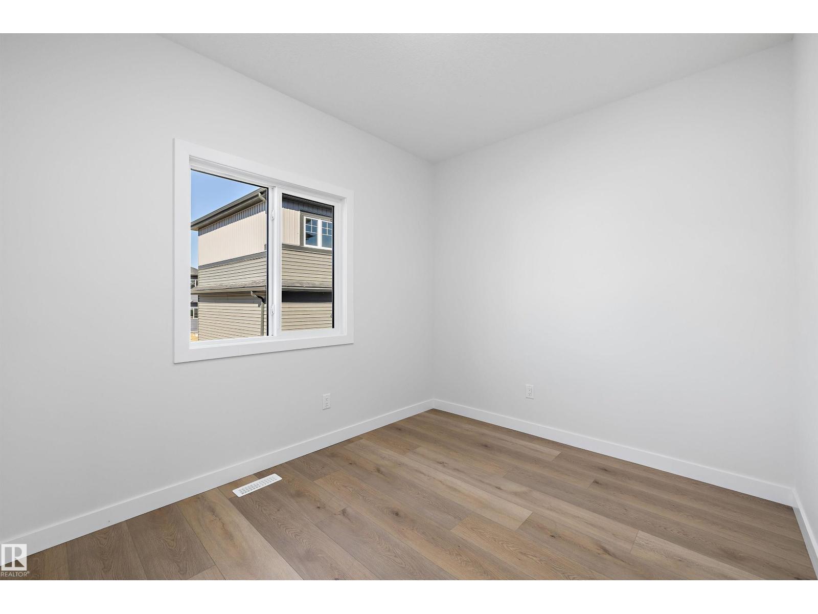 Edgemont (Edmonton) - photo 17