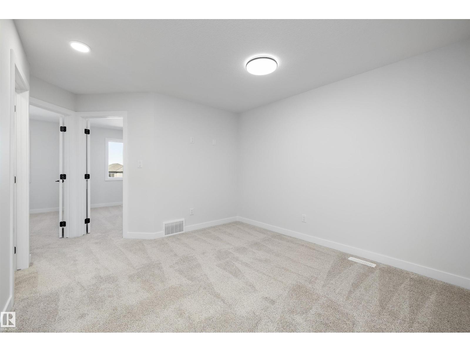 Edgemont (Edmonton) - photo 20