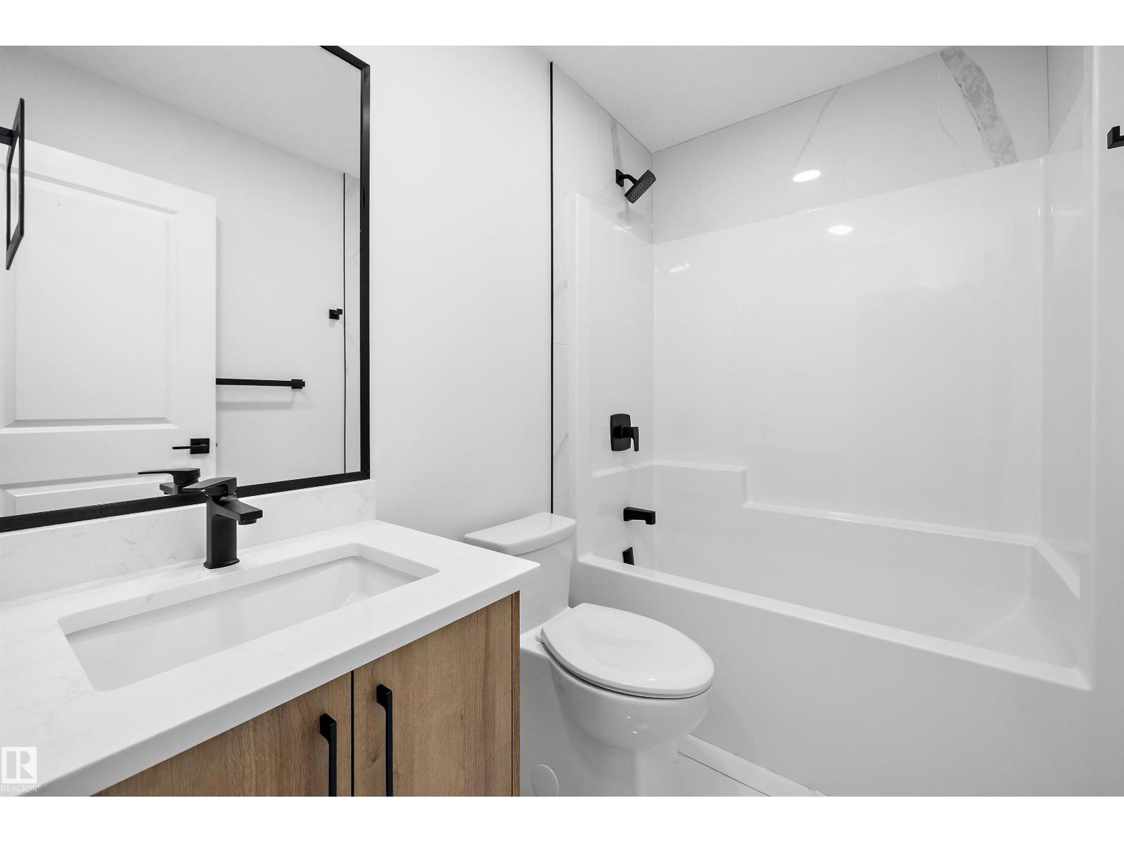 Edgemont (Edmonton) - photo 22