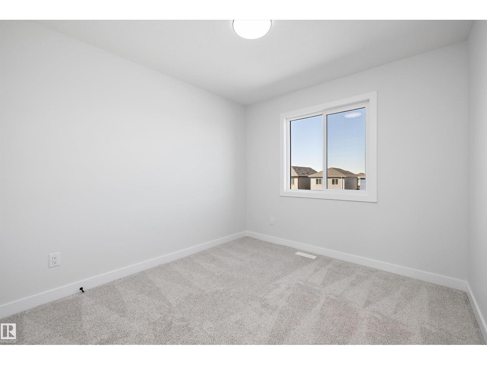 Edgemont (Edmonton) - photo 23