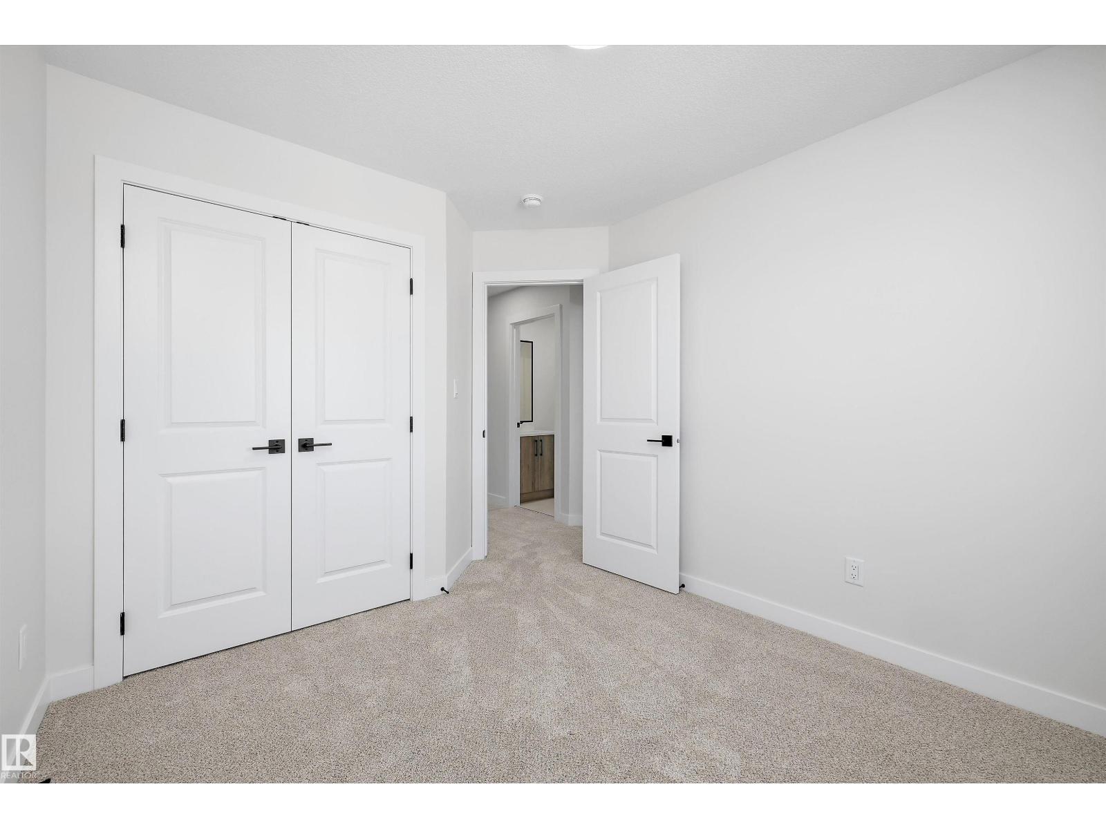 Edgemont (Edmonton) - photo 26