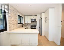922 Centre Street N, Whitby, ON L1N4V1 Photo 15