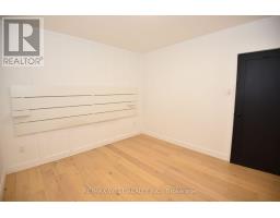 922 Centre Street N, Whitby, ON L1N4V1 Photo 31