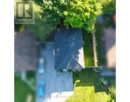 922 Centre Street N, Whitby, ON L1N4V1 Photo 44
