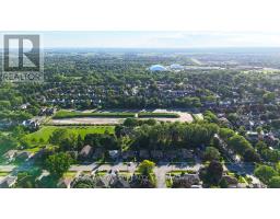 922 Centre Street N, Whitby, ON L1N4V1 Photo 45
